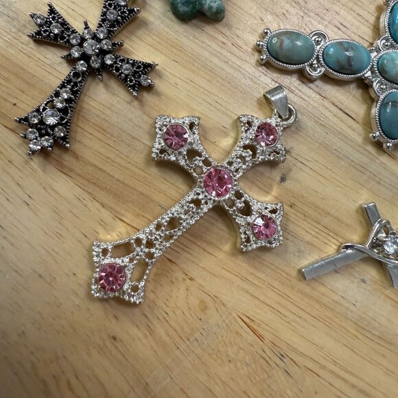 Lot Of 7 Cross Pendants Gothic, Cottagecore, Fairycore, Grunge, Punk, Religious - Picture 2 of 9